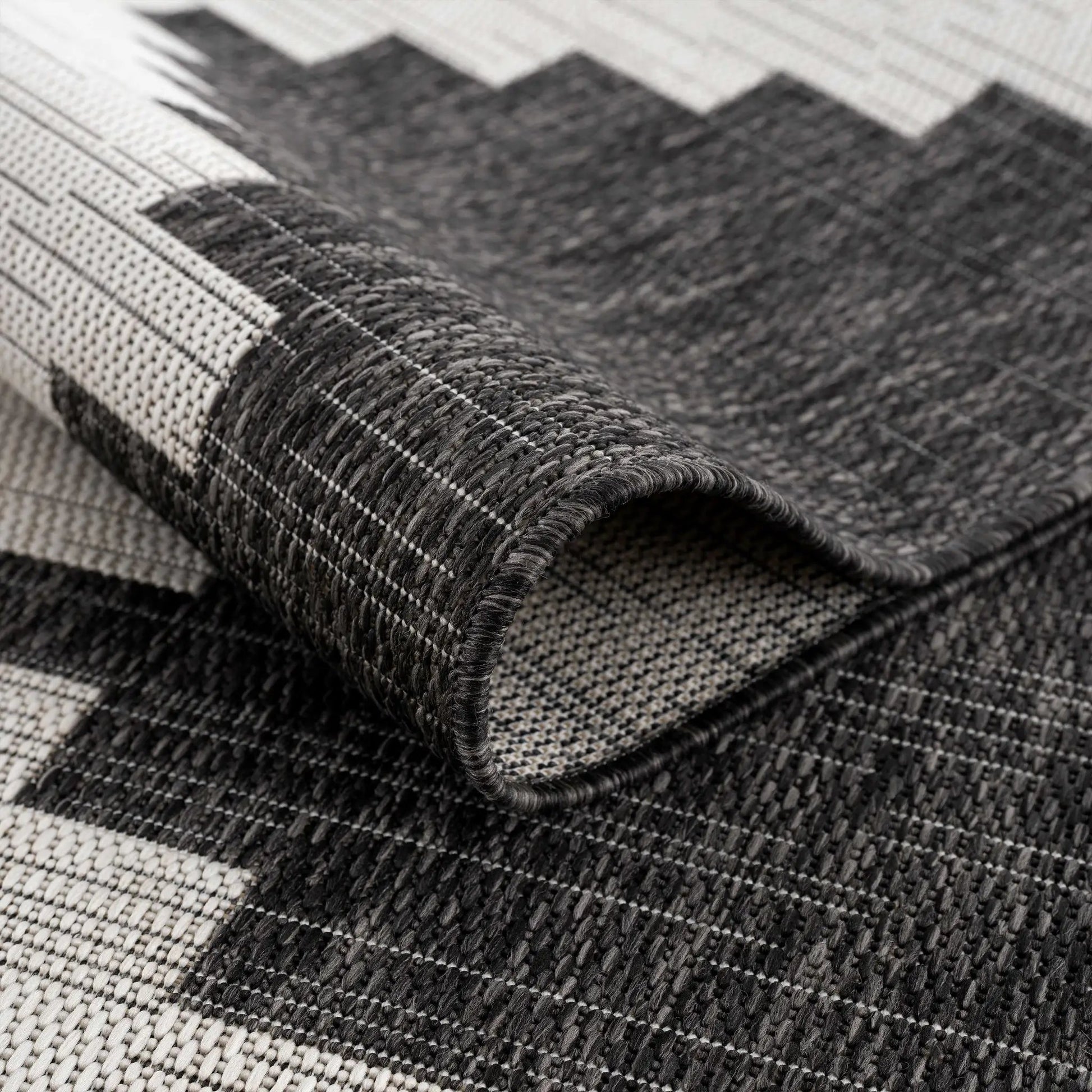 Djugun Outdoor Rug from PriceLows™