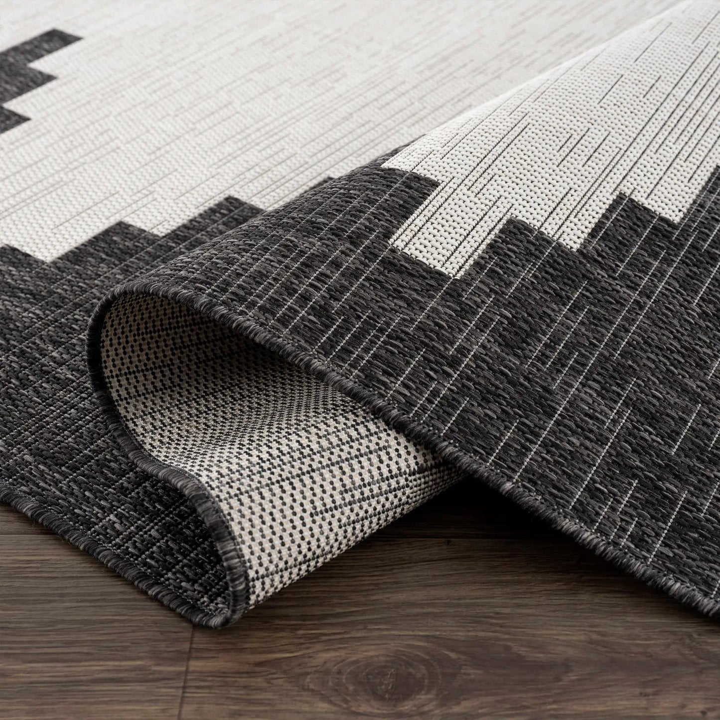 Djugun Outdoor Rug from PriceLows™