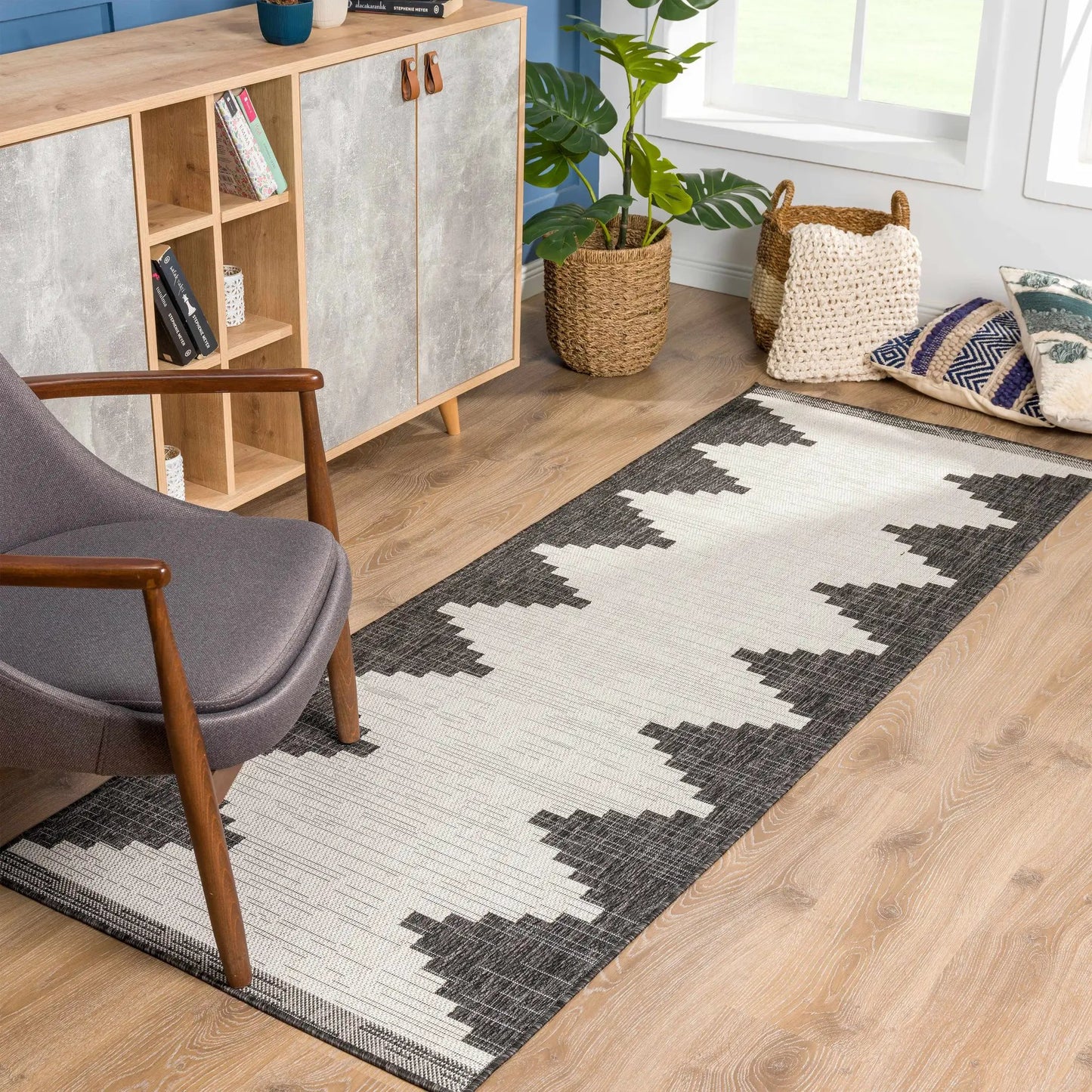 Djugun Outdoor Rug from PriceLows™