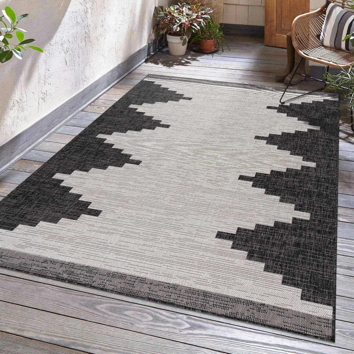 Djugun Outdoor Rug from PriceLows™