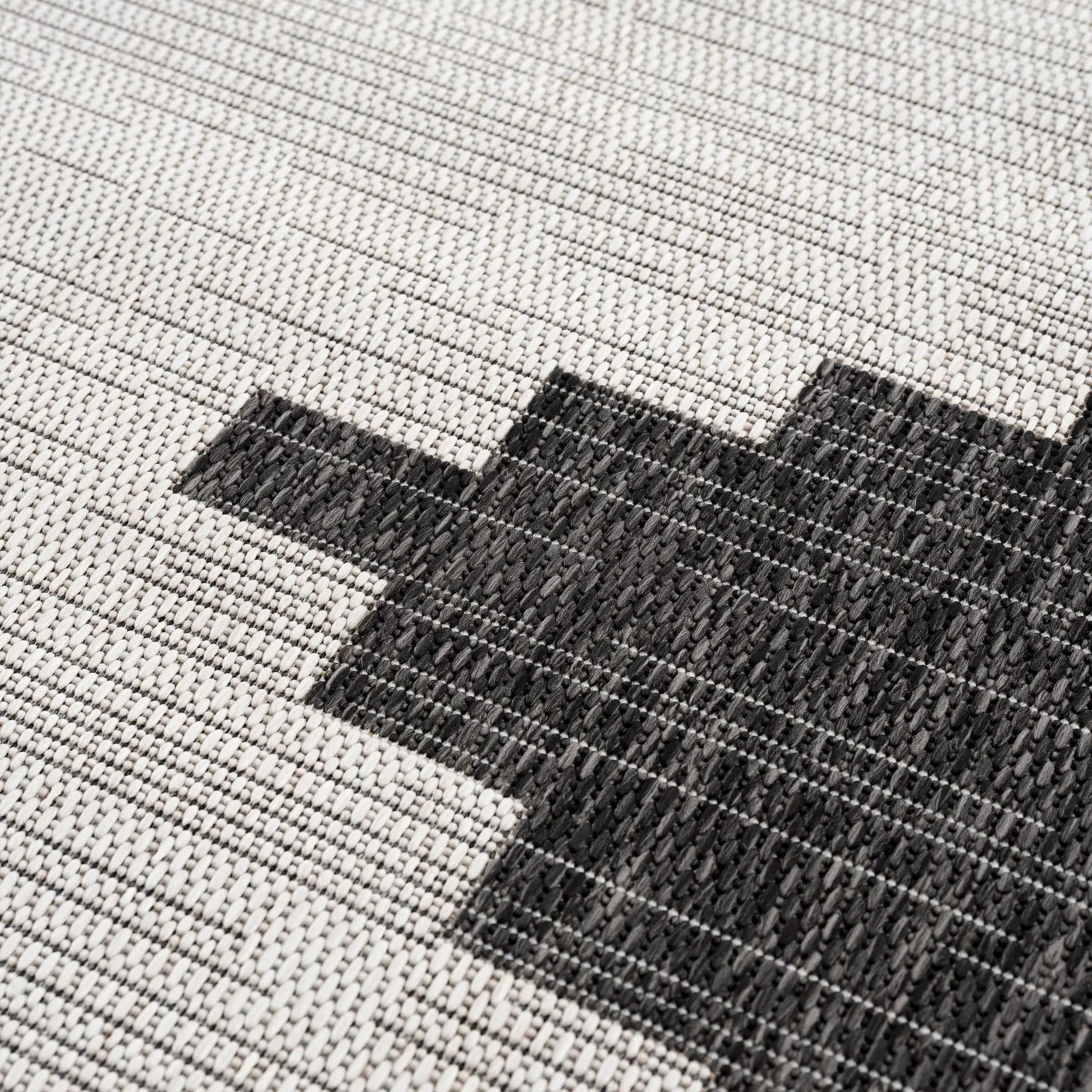 Djugun Outdoor Rug from PriceLows™