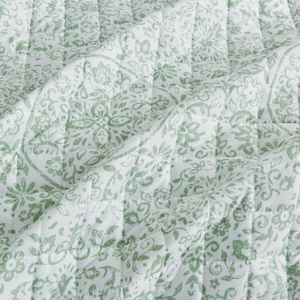 Floral Medallion Printed Microfiber Quilt Set - Kaleigh Collection from PriceLows™
