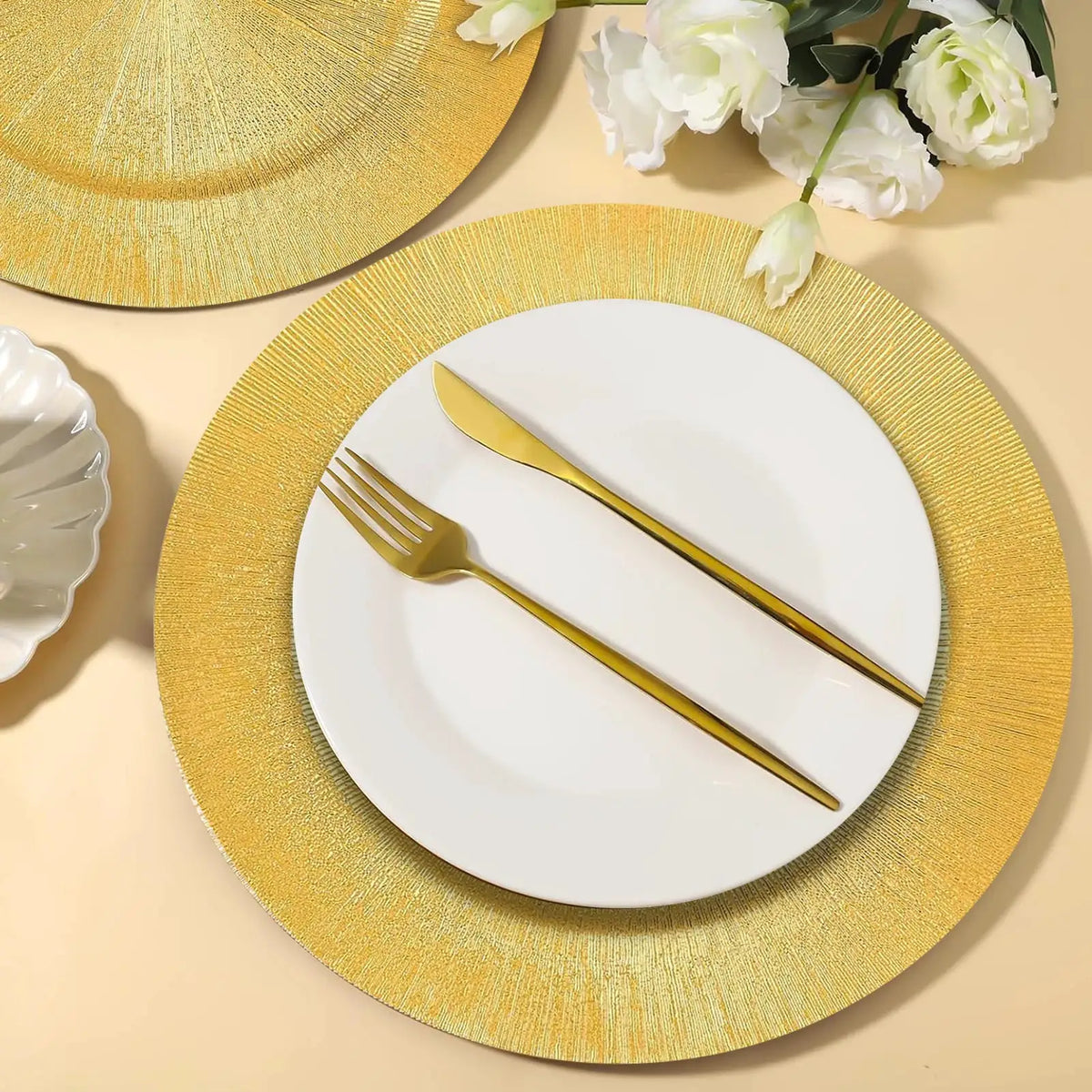 13 Inch Gold Chargers Plates, 100 Pieces Golden Charger Plate, Party Plate, Dinner Plate, Decorative Charger Plates, Tableware Dish for Wedding, Events, Holidays, Parties from PriceLows™