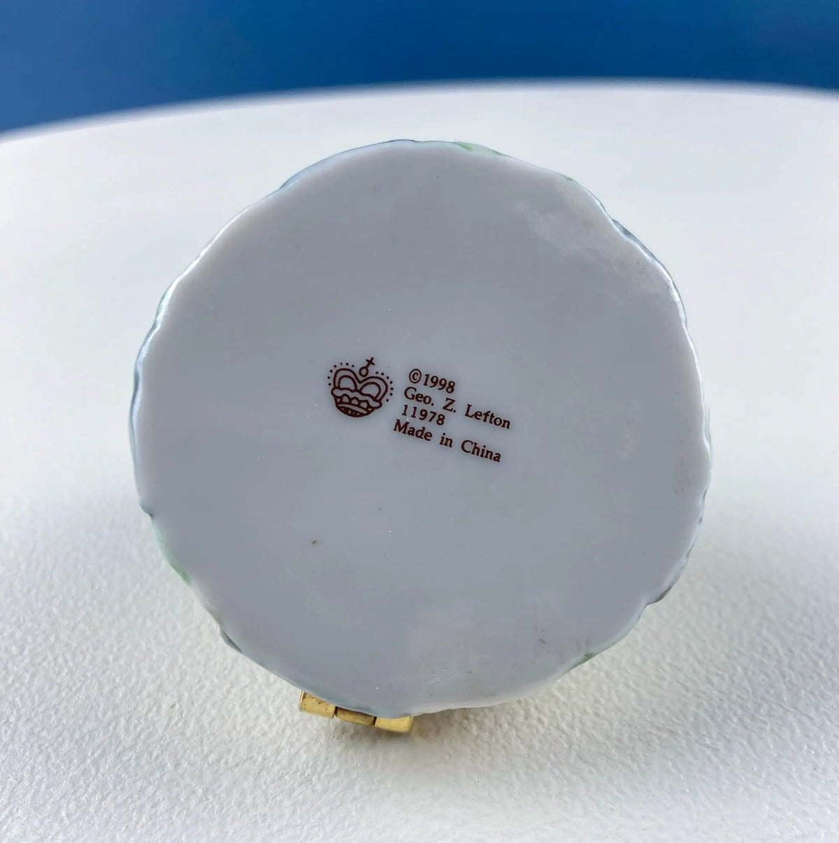 Lion and Baby Vintage Geo Z | Lefton Miniature Box | Collectible Porcelain & Brass Trinket Ring Pill Box | Collectors & Hosts