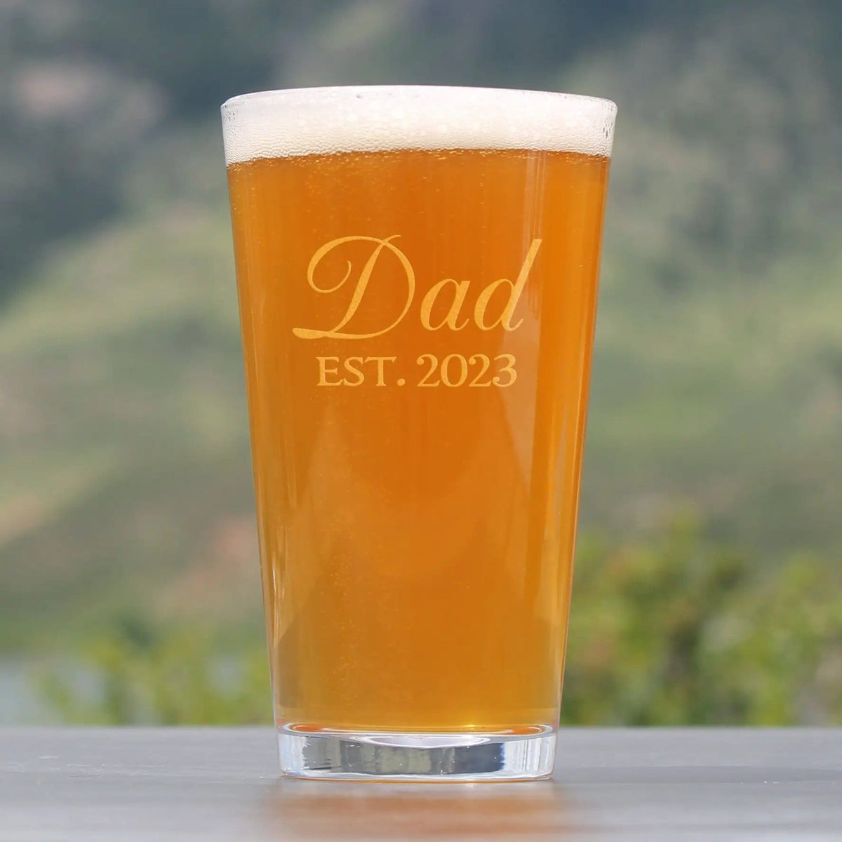Etched Pint Glass | 16 oz Beer Glass | Dishwasher Safe | Dad Est. 2023 - Decorative