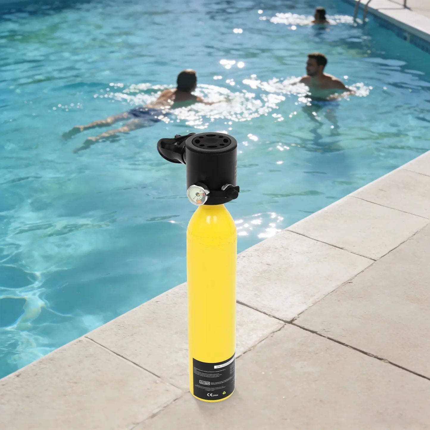 Mini Scuba Tank | 0.5L Capacity | With Manual Pump | Anti-Drop Strap