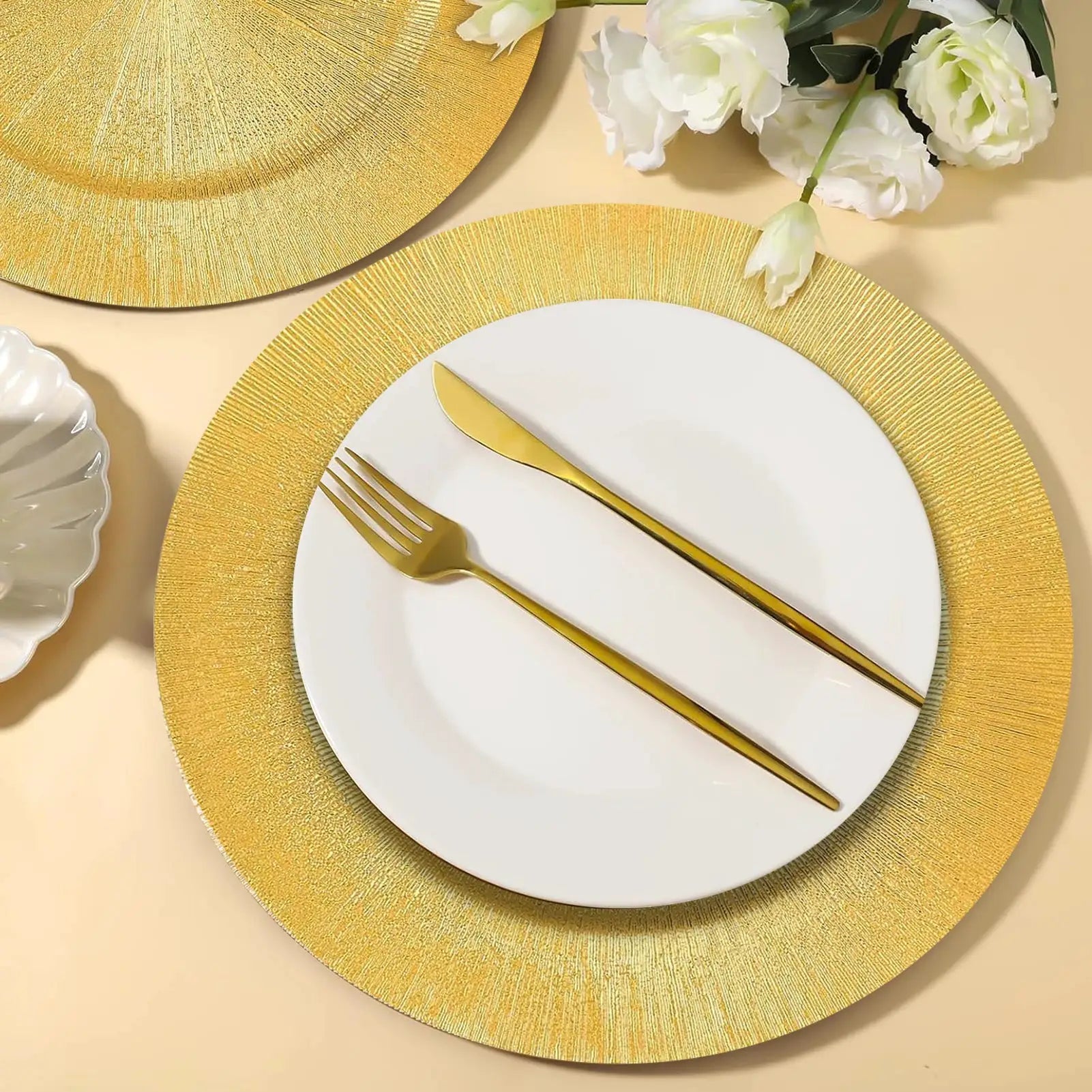 13 Inch Gold Chargers Plates, 100 Pieces Golden Charger Plate, Party Plate, Dinner Plate, Decorative Charger Plates, Tableware Dish for Wedding, Events, Holidays, Parties from PriceLows™