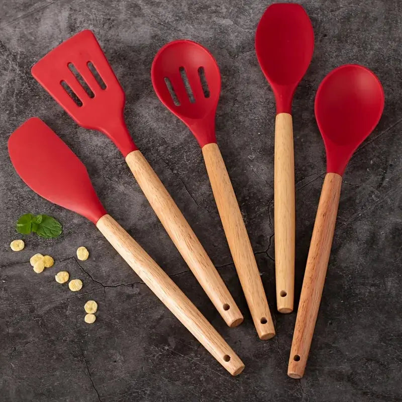 14pcs silicone utensil set with plastic holder from PriceLows™