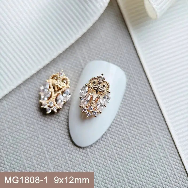 10pcs/lot Luxury Flower Love Heart Zircon Metal Nails Jewelry Material Decorations Nail Art Accessories Charms Parts Supplies from PriceLows™