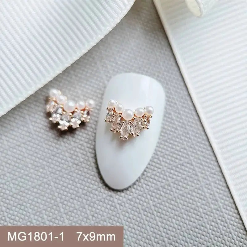10pcs/lot Luxury Flower Love Heart Zircon Metal Nails Jewelry Material Decorations Nail Art Accessories Charms Parts Supplies from PriceLows™