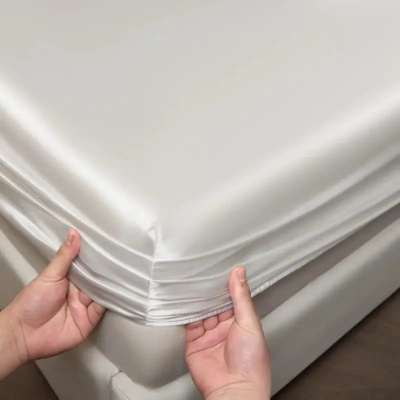 Satin Fitted Sheet | 35cm Deep Pocket | Elastic Hem | 140x200 King