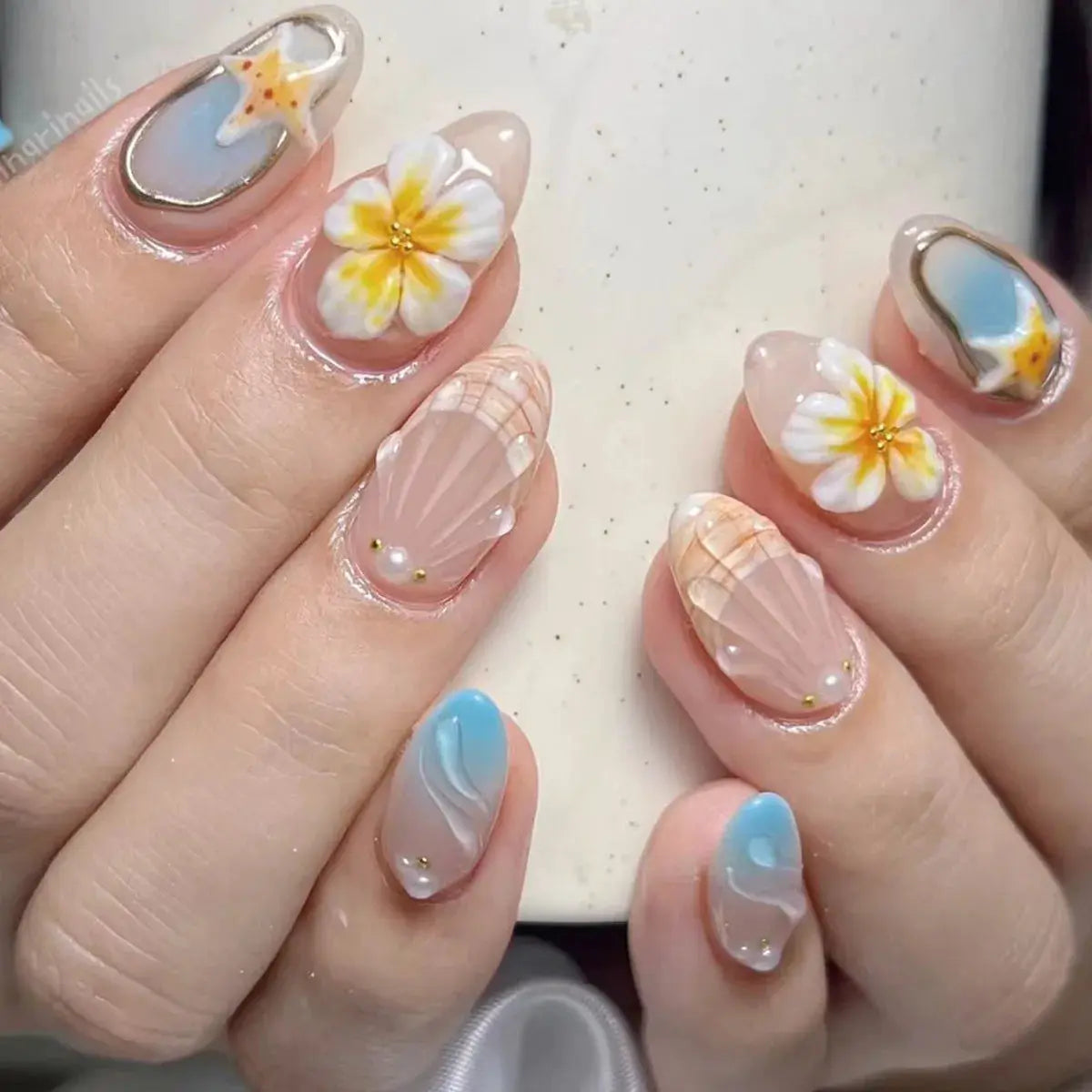 Press On Nails | 3D Seashell Design | Almond Shape | 24 Piece Set
