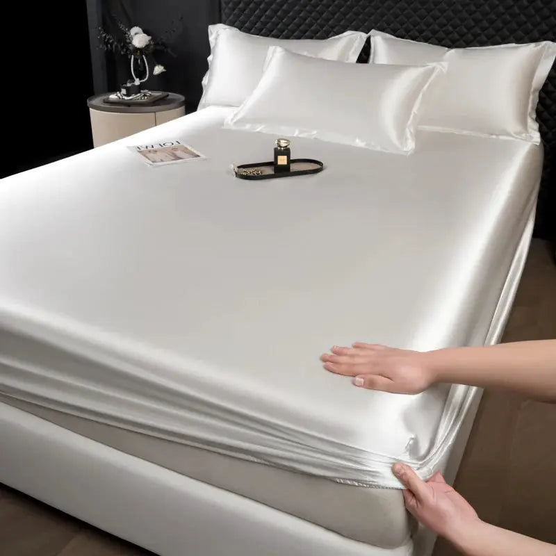 Satin Fitted Sheet | 35cm Deep Pocket | Elastic Hem | 140x200 King