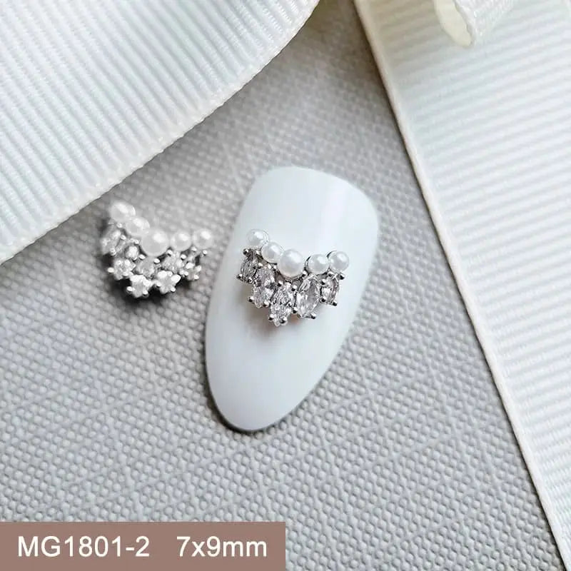 10pcs/lot Luxury Flower Love Heart Zircon Metal Nails Jewelry Material Decorations Nail Art Accessories Charms Parts Supplies from PriceLows™