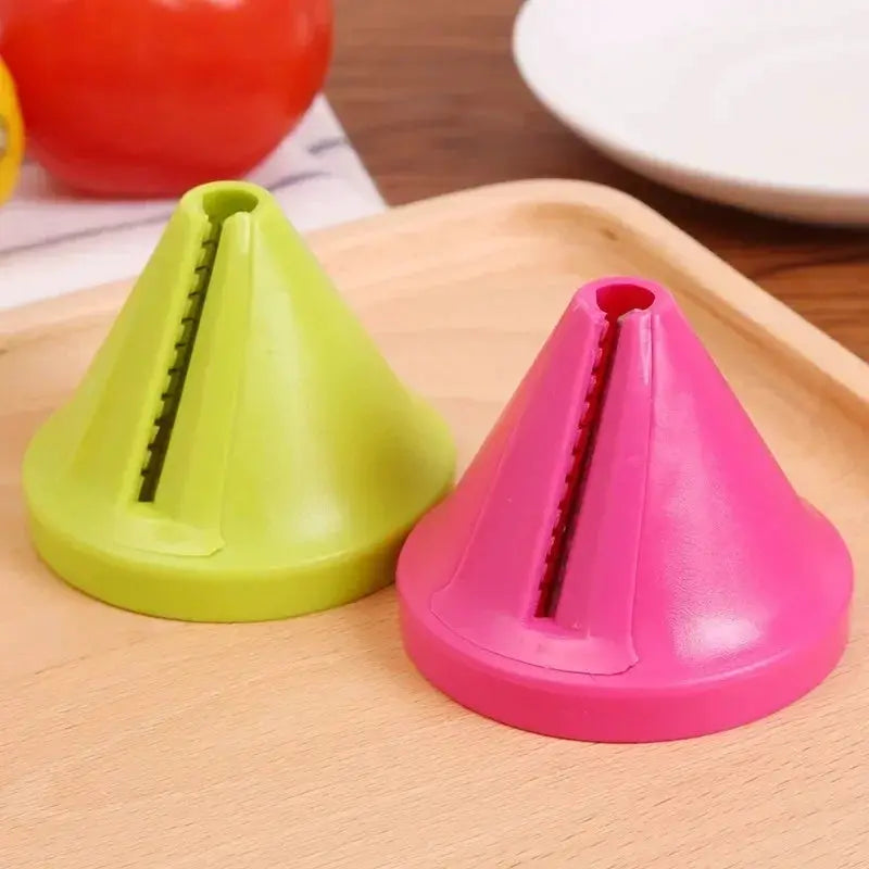 Rotating Vegetable Shredder | Stainless Steel | Spiral Grater | 6.5 X 5.5 Cm