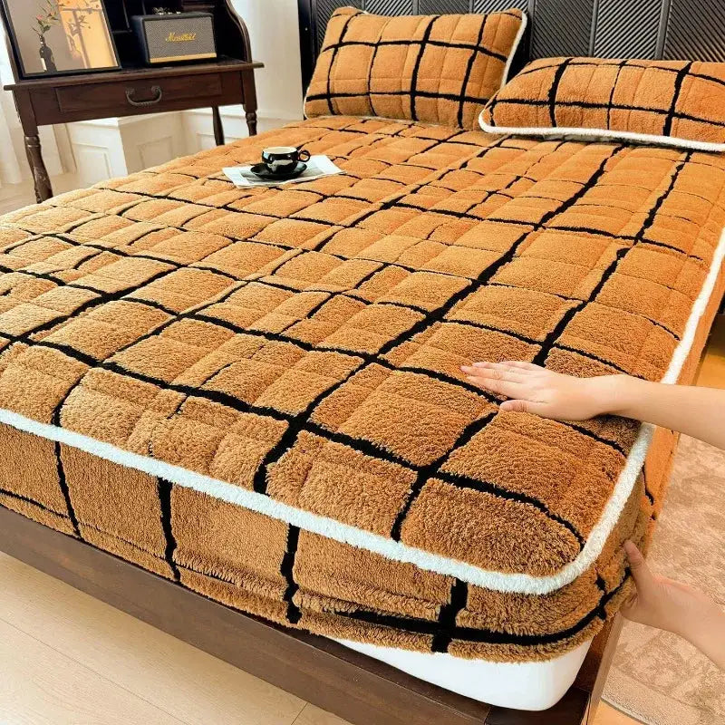 Plaid Thickened Bedding Set | 100 Polyester | Deep Padding | Single To King