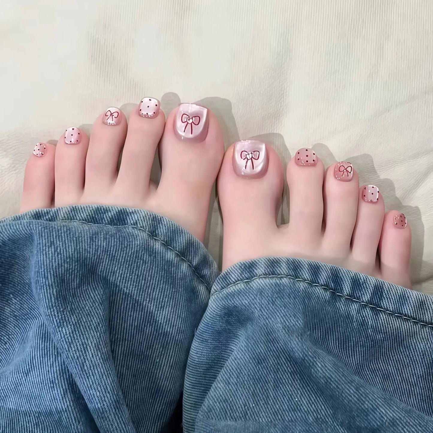 Press On Toenails | Light Pink Cat Eye | 24 Piece Set | All Sizes