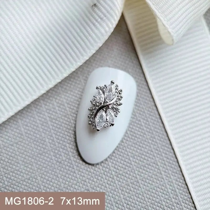 10pcs/lot Luxury Flower Love Heart Zircon Metal Nails Jewelry Material Decorations Nail Art Accessories Charms Parts Supplies from PriceLows™