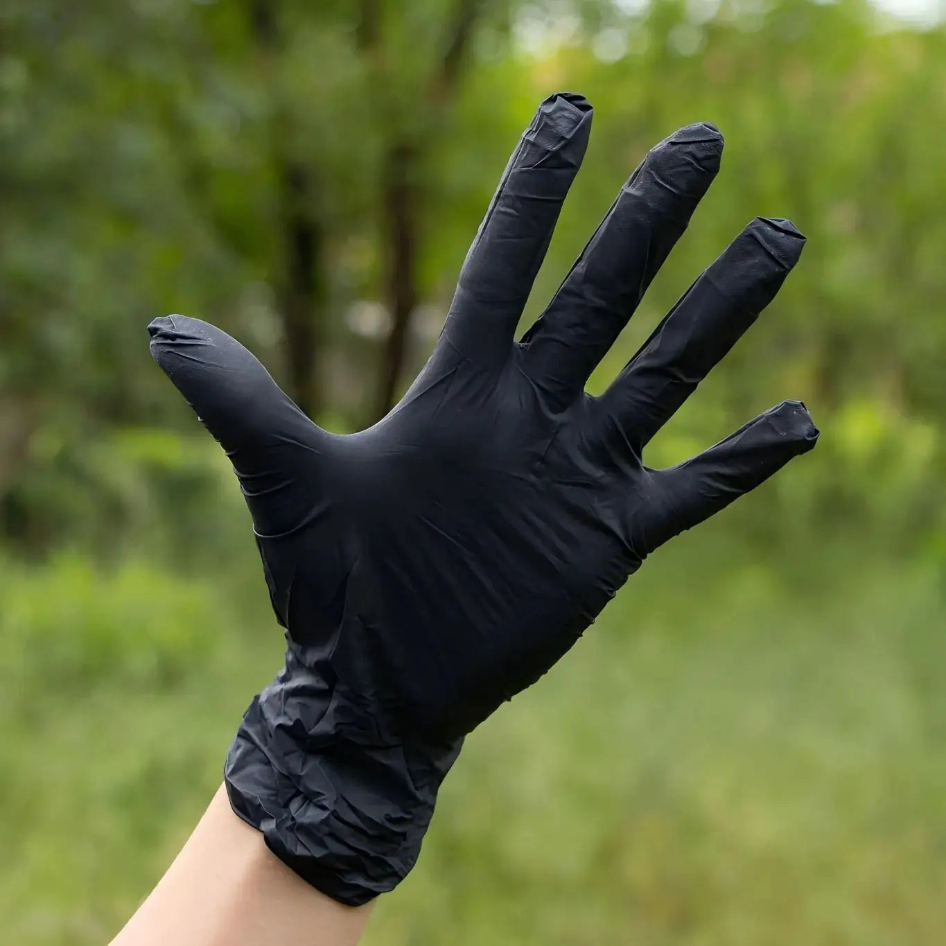 Industrial grade black disposable nitrile gloves, thickened, durable, oil resistant, stab resistant gloves, tattoo resistant, automotive repair, food processing protective gloves from PriceLows™