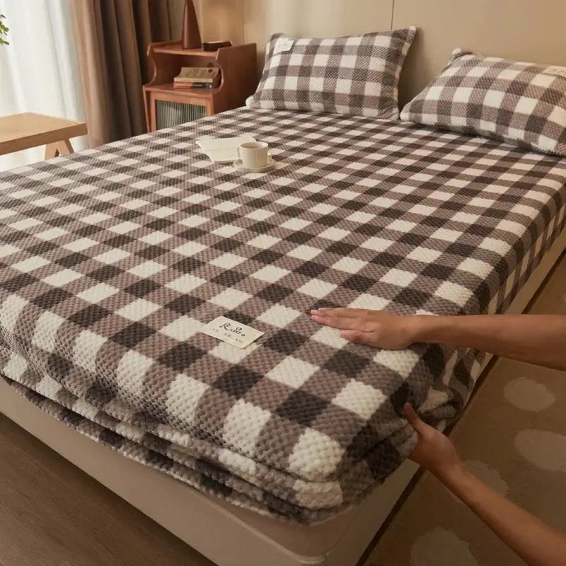 Coral Fleece Fitted Sheet | 400 Thread Count | Deep Pocket Fit | Twin To King