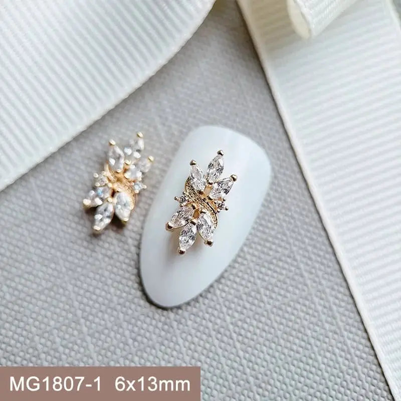 10pcs/lot Luxury Flower Love Heart Zircon Metal Nails Jewelry Material Decorations Nail Art Accessories Charms Parts Supplies from PriceLows™