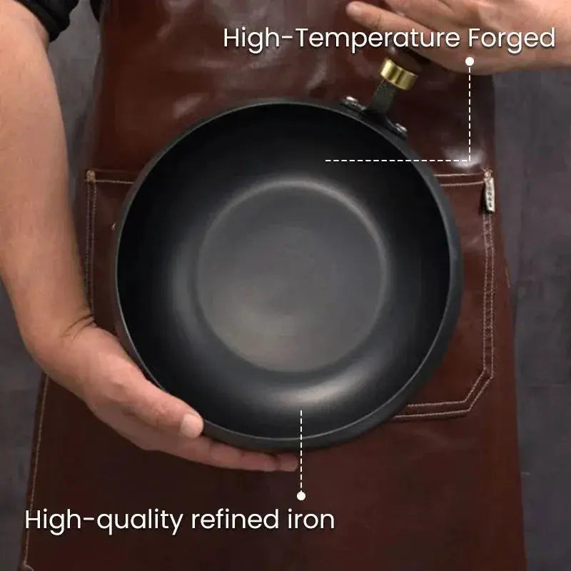 Cast Iron Skillet | 26 Cm Diameter | Induction Compatible | Glass Lid