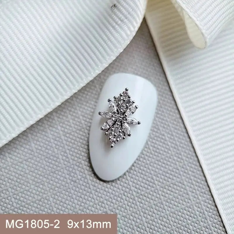10pcs/lot Luxury Flower Love Heart Zircon Metal Nails Jewelry Material Decorations Nail Art Accessories Charms Parts Supplies from PriceLows™