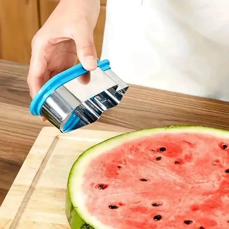 Summer Watermelon Party Tool, Fun Fruit Cutting Gadget, Picnic Watermelon Decor Tool, Kitchen Fruit Slicer Gadget, DIY Fruit Decoration Mold, Easy Watermelon Slicing Tool from PriceLows™