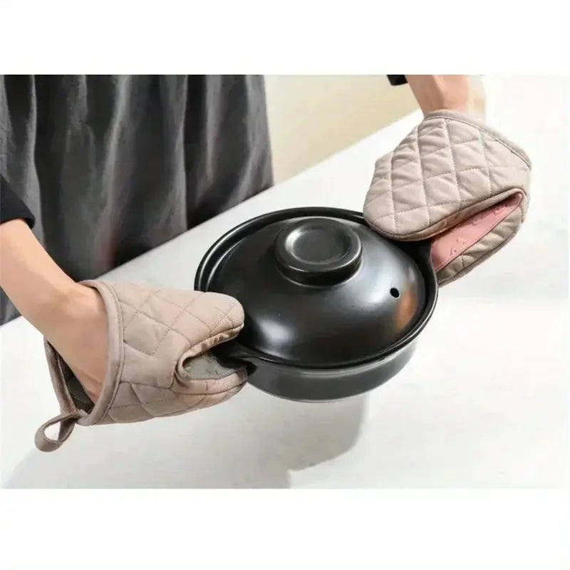 Oven Mitts | Silicone | Heat Resistant | One Size Fits Most