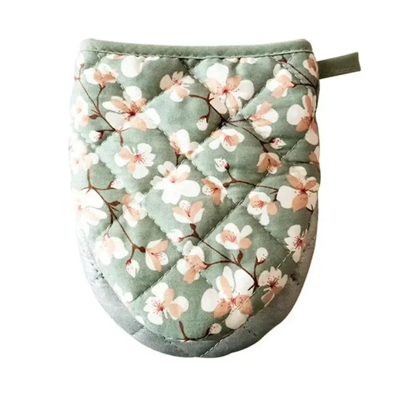 Oven Mitts | Heat Resistant | Heart Shaped Design | One Size