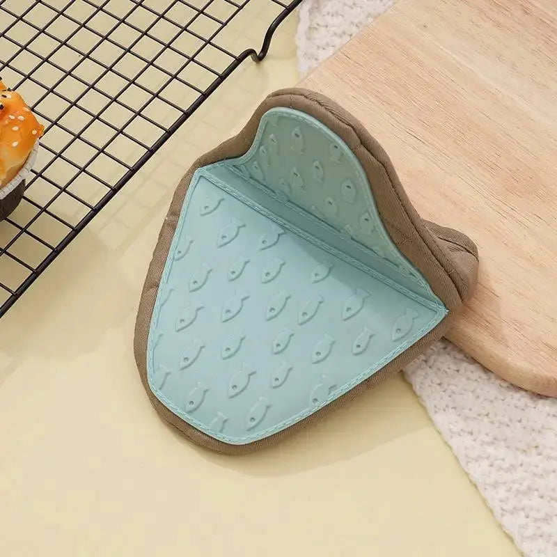 Silicone Oven Gloves | Fish Shaped | Heat Resistant | One Size