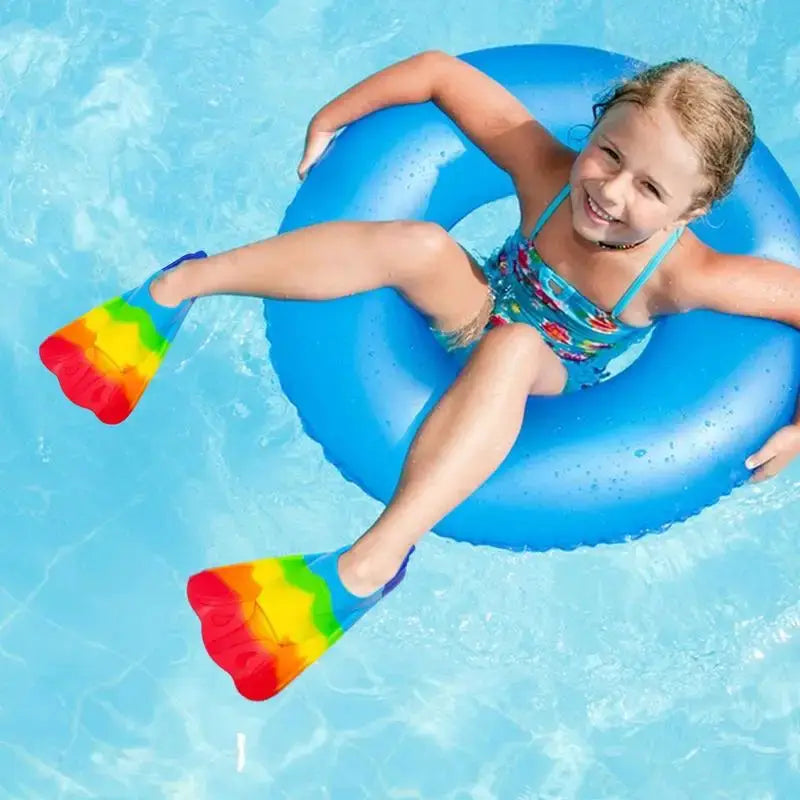Kids Swim Fins Comfortable Silicone Flippers For Swimming And Diving Short Swim Fin For Beginners Kids Girls Boys from PriceLows™