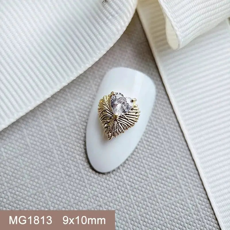 10pcs/lot Luxury Flower Love Heart Zircon Metal Nails Jewelry Material Decorations Nail Art Accessories Charms Parts Supplies from PriceLows™