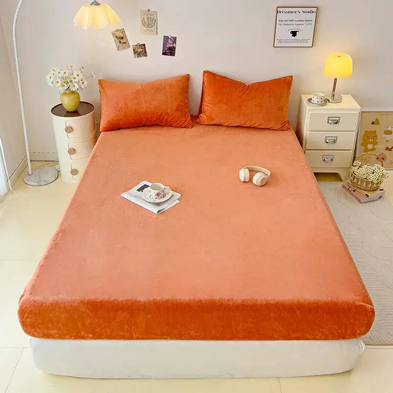 Fitted Bed Sheet | Polyester Fleece | Plaid Pattern | Single Queen King