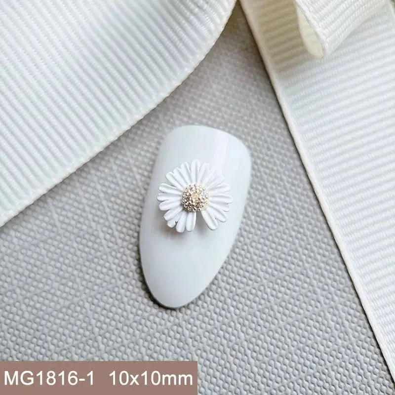 10pcs/lot Luxury Flower Love Heart Zircon Metal Nails Jewelry Material Decorations Nail Art Accessories Charms Parts Supplies from PriceLows™