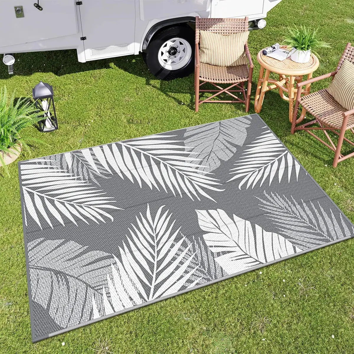 Double-Sided Outdoor Waterproof Reversible Mats Plastic Straw Patio Rugs PP Material Double Layer Woven Carpet Family Picnic Mat from PriceLows™