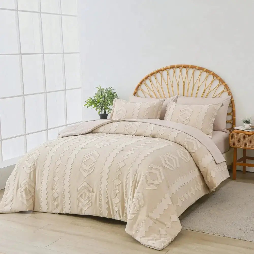 Cozy Cut Flower Comforter Sets Queen Soft Microfiber, Lightweight, Breathable Twin Full Queen King Summer Bedding Set, And Bed I from PriceLows™