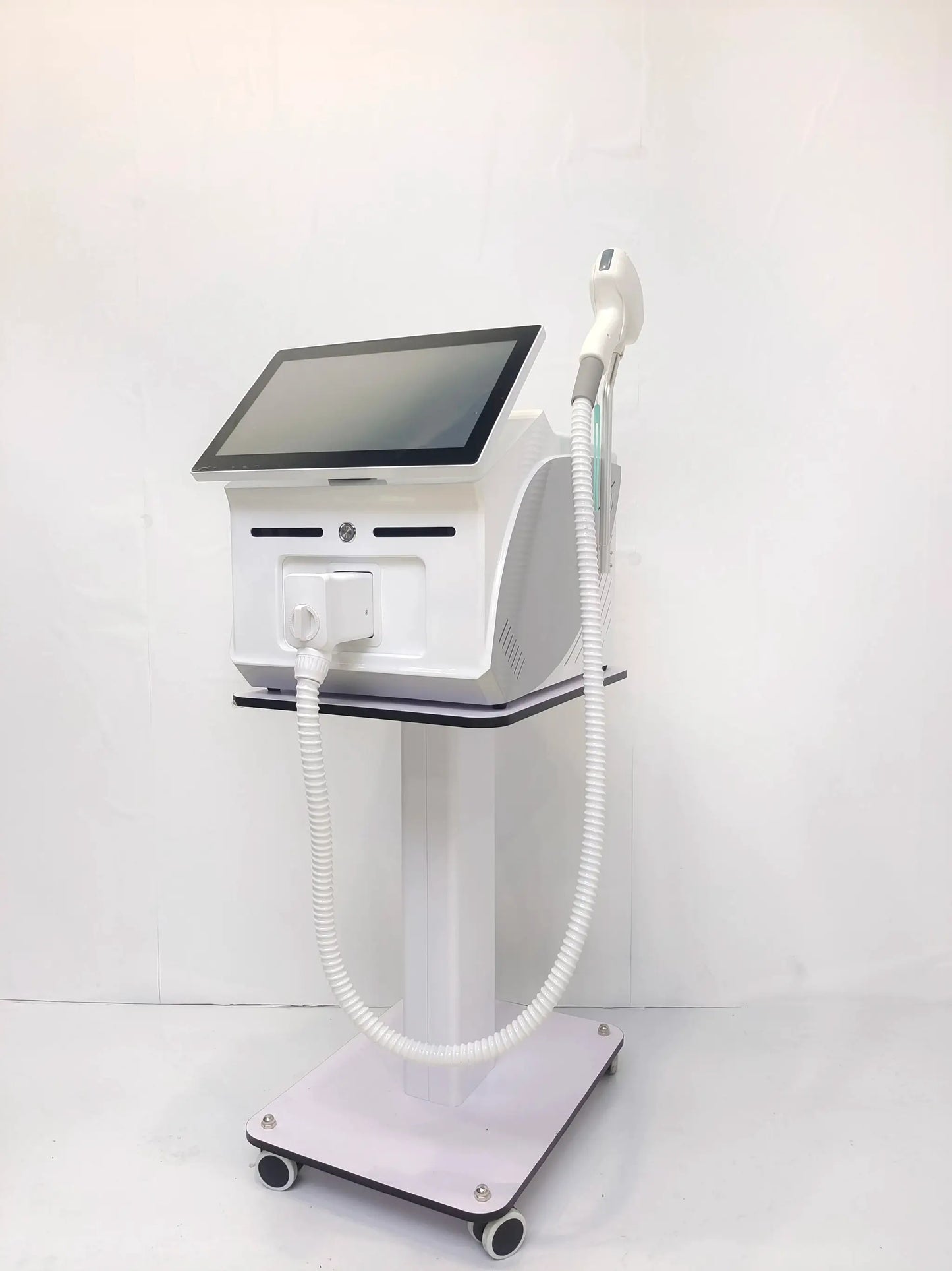 Professional Laser Epilator | 4000W Diode | Alexandrite Tri-wavelength | Ice Cooling