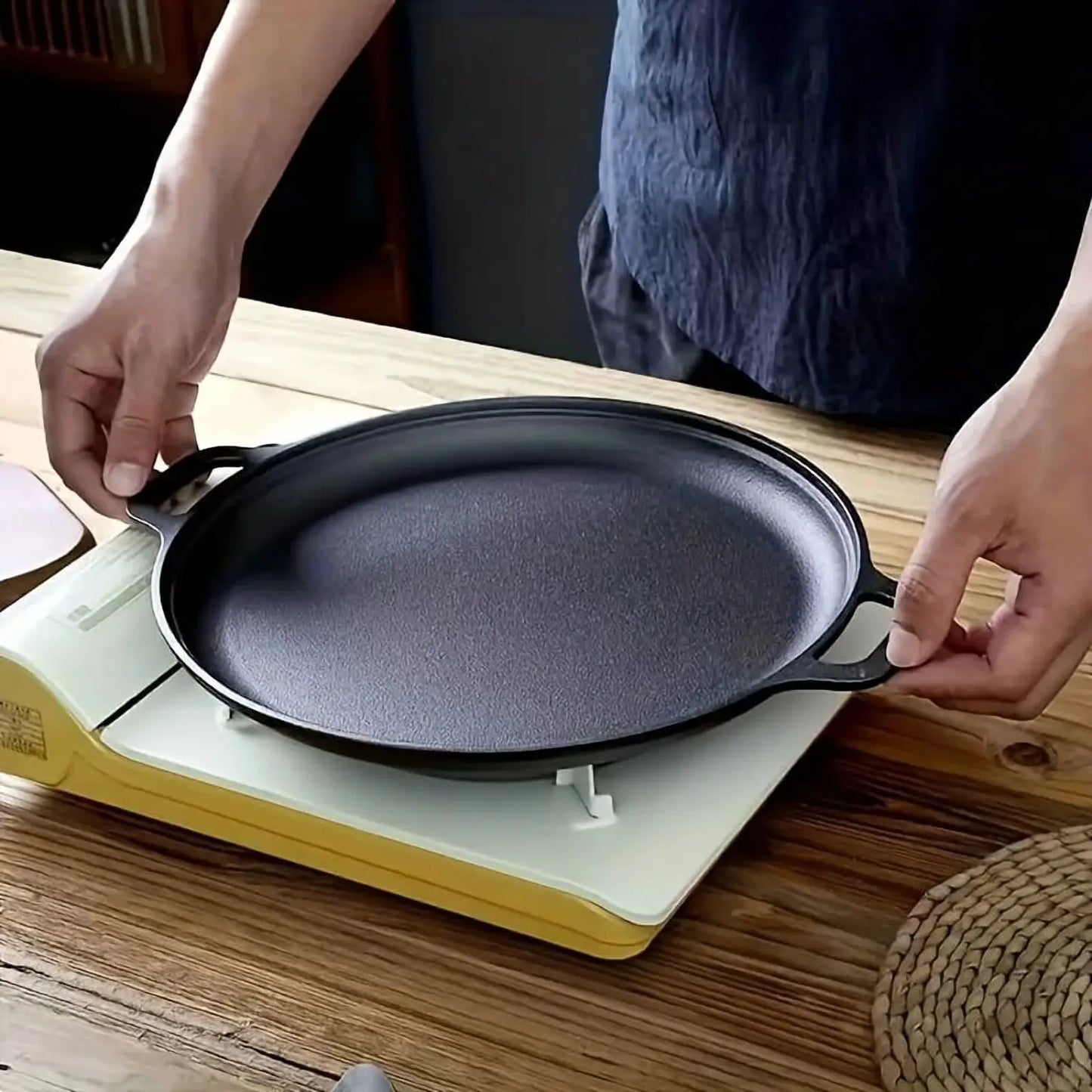 Cast Iron Skillet | Non-Stick Surface | All Stove Compatible | One Size