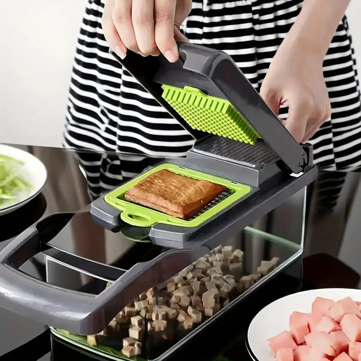 Vegetable Slicer | Multifunctional | Stainless Steel Blades | 14/16 Piece Set