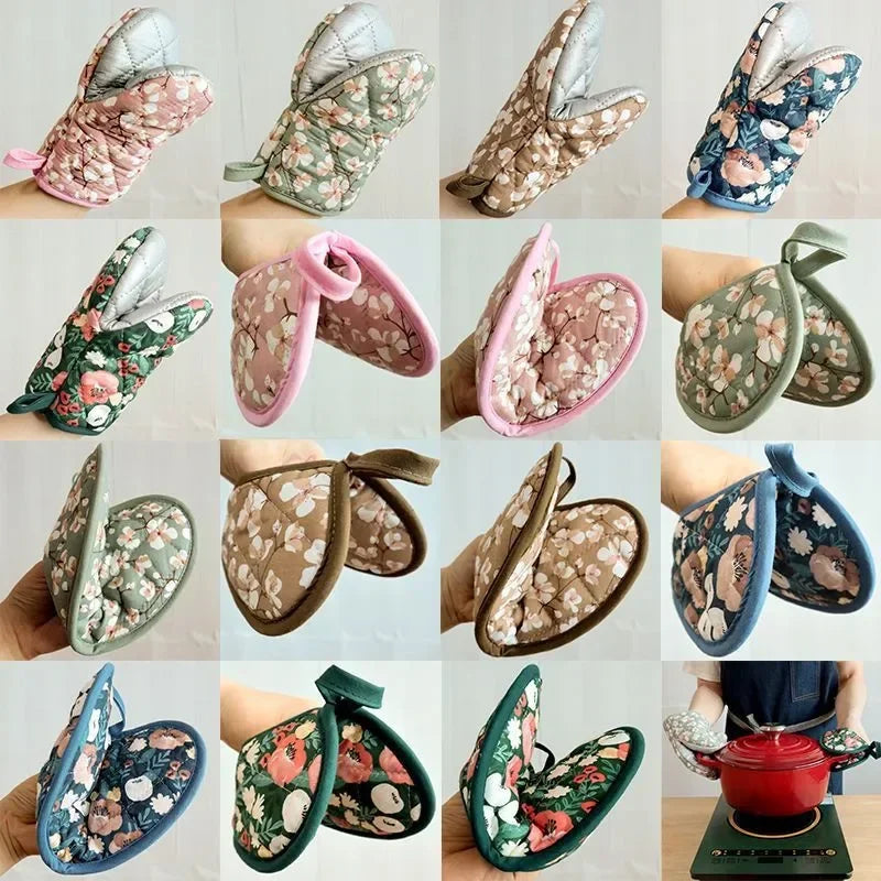 Oven Mitts | Heat Resistant | Heart Shaped Design | One Size