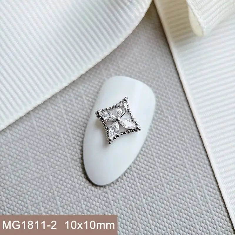 10pcs/lot Luxury Flower Love Heart Zircon Metal Nails Jewelry Material Decorations Nail Art Accessories Charms Parts Supplies from PriceLows™