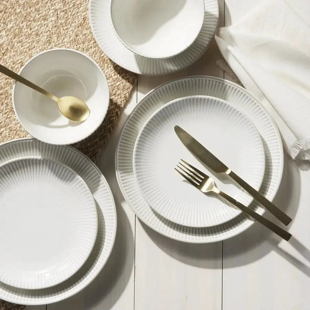 Elegant 10.5 Inch Stoneware Dinner Plate Ribbed Edge Microwave Dishwasher Safe Durable Ceramic Dish from PriceLows™