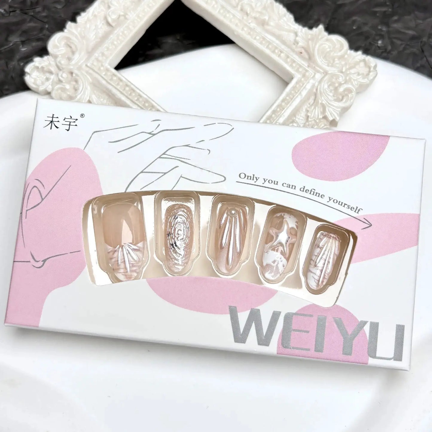 Press On Nails | 3D Seashell Design | Almond Shape | 24 Piece Set