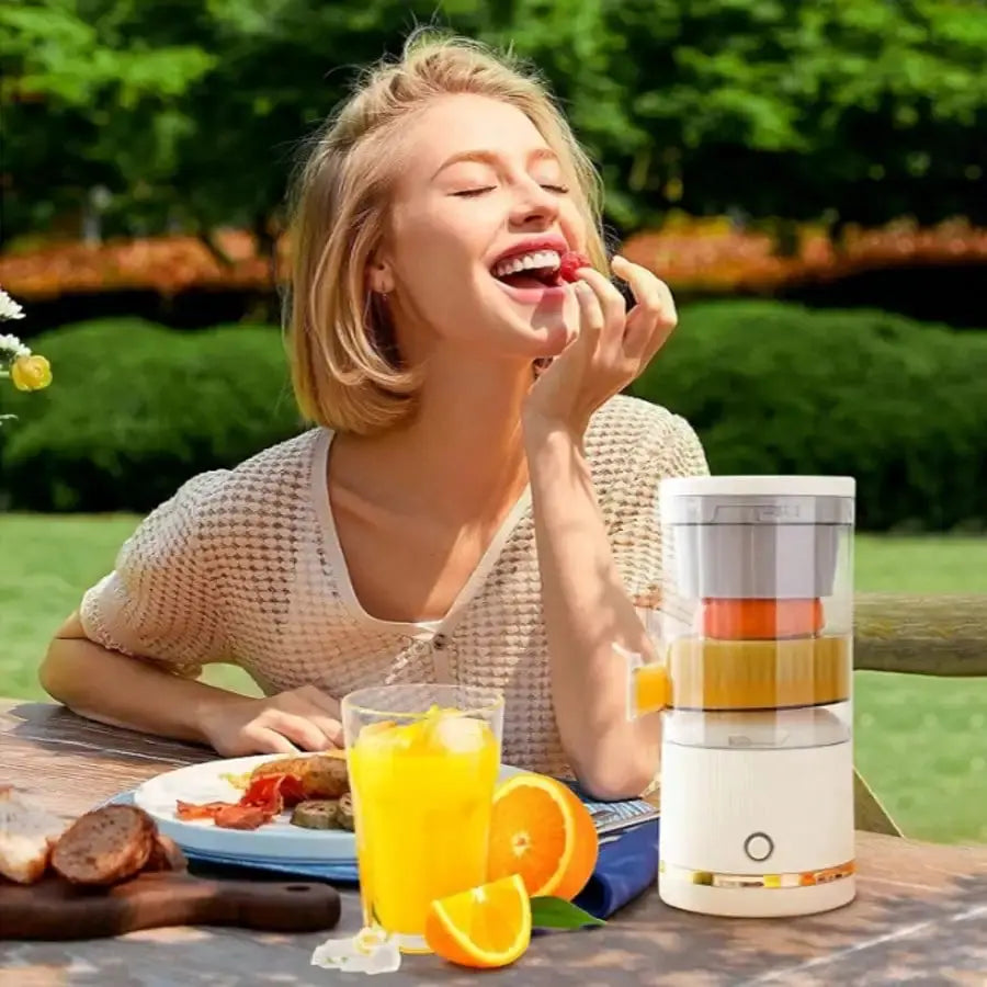 Portable USB Rechargeable Citrus Juicer, 20 Seconds Fast Juicing Mini Extractor Detachable Washable Fruit Squeezer for Travel Kitchen from PriceLows™
