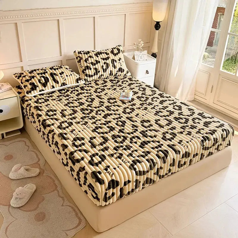 Fitted Sheet | 400 Thread Count | 100 Percent Polyester | Printed Deep Pocket
