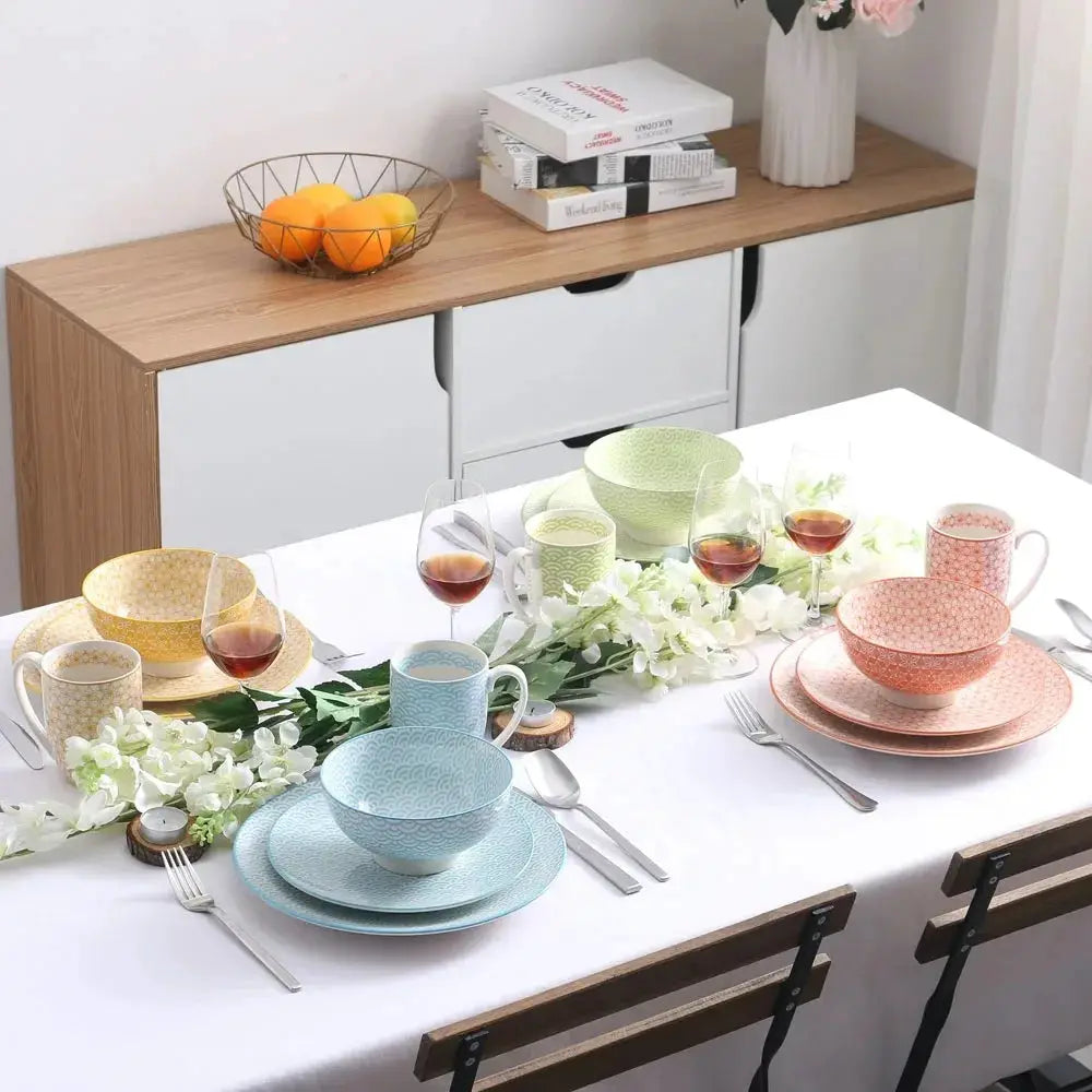 Vancasso Natsuki 16 Pieces Porcelain Multi-Colour Japanese-style Dinnerware Set with 4PCS Dinner Plate Dessert Plate Bowl Mug from PriceLows™