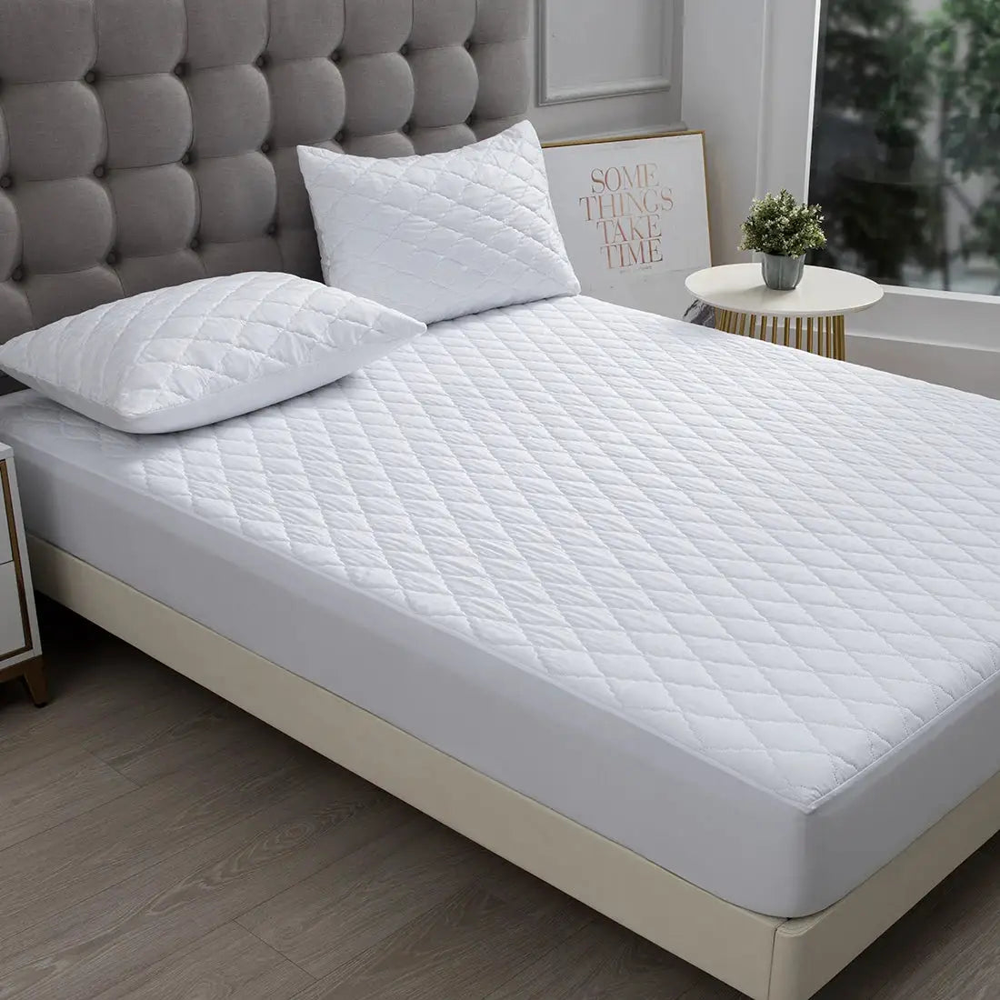 XM-Luvetoria 1pc Fitted Sheet Splash-proof Quilting Bed Cover Bedroom Mattress Protector Solid Color Bed Cover Sheet Soft Polyester Bed Cover from PriceLows™