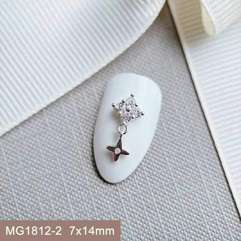 10pcs/lot Luxury Flower Love Heart Zircon Metal Nails Jewelry Material Decorations Nail Art Accessories Charms Parts Supplies from PriceLows™