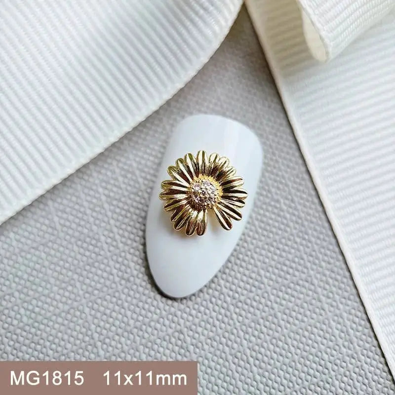10pcs/lot Luxury Flower Love Heart Zircon Metal Nails Jewelry Material Decorations Nail Art Accessories Charms Parts Supplies from PriceLows™